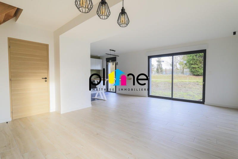 Maison - 83 m² - 4 pièces