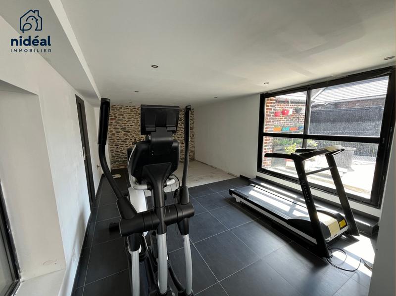 Maison - 395 m² - 8 pièces