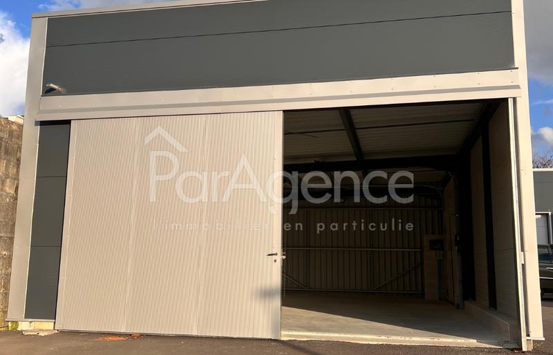 Parking / Garage - 70 m²