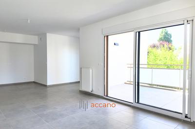 Appartement - 92 m² - 4 pièces