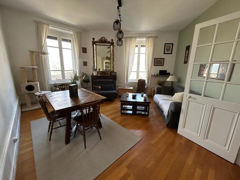 Appartement - 91 m² - 4 pièces