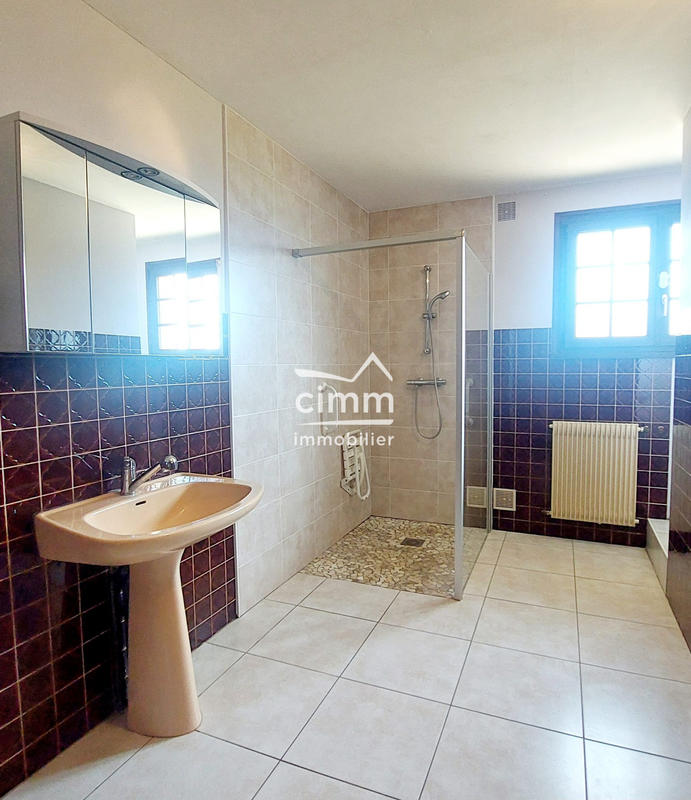 Maison - 184 m² - 6 pièces