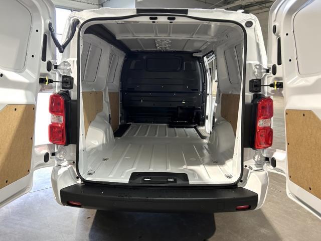 Citroën Jumpy Fourgon 26 658,00 Ht - Xl Long 2.0 BLUEHDi 180 Ch Eat8 Pack Look Camera Moduwork Apple Carplay Expert