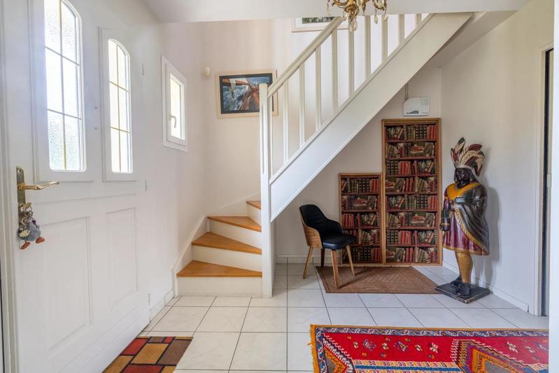 Maison - 181 m² - 7 pièces