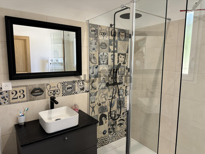 Villa - 130 m² - 6 pièces