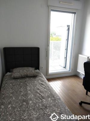 Chambre - 12 m² - 1 pièce