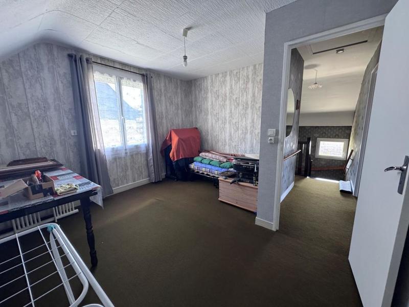 Maison - 93 m² - 4 pièces