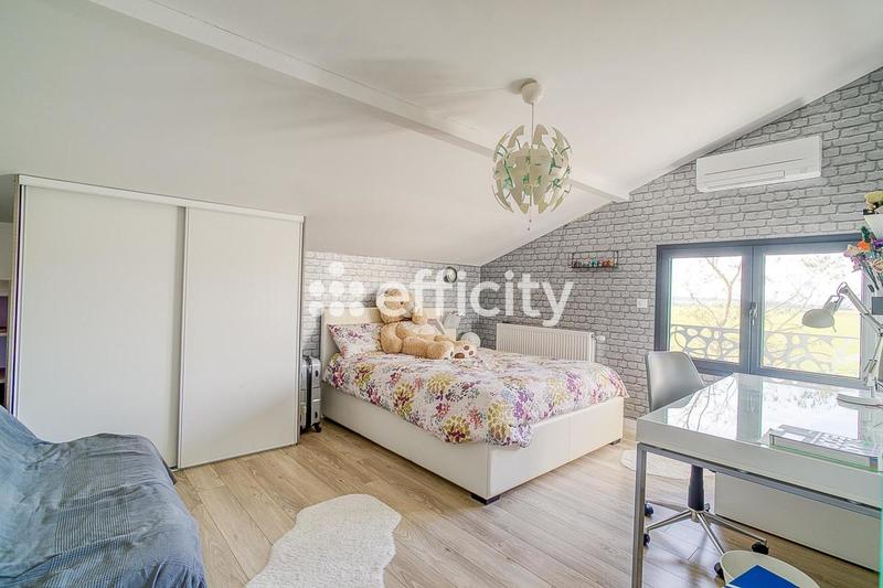 Villa - 153 m² - 5 pièces