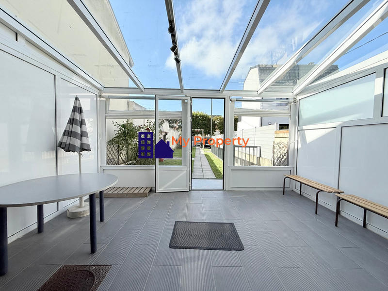 Maison - 98 m² - 6 pièces