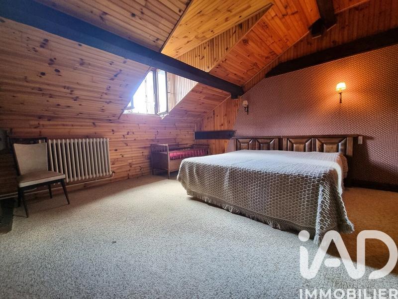 Maison - 200 m² - 10 pièces