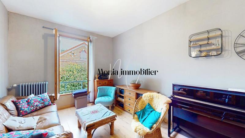 Pavillon - 140 m² - 7 pièces