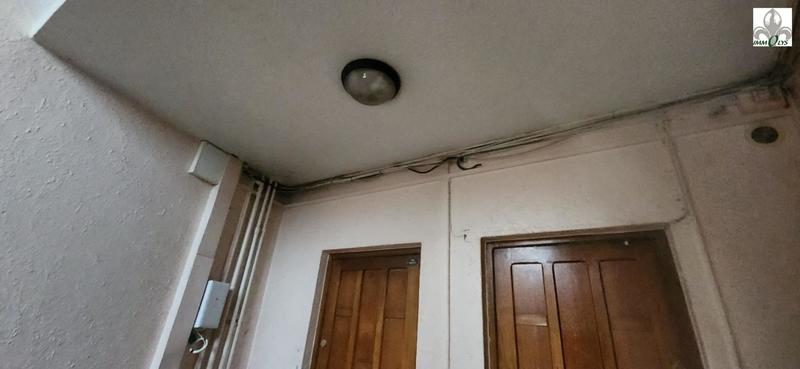 Local d'activité / Entrepôt - 129 m² - 7 pièces