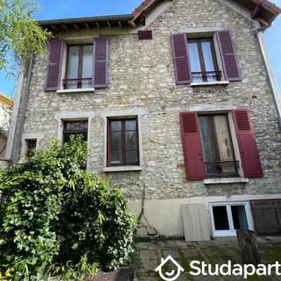 Chambre - 14 m² - 1 pièce