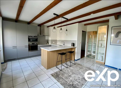 Maison traditionnelle - 134 m² - 4 pièces