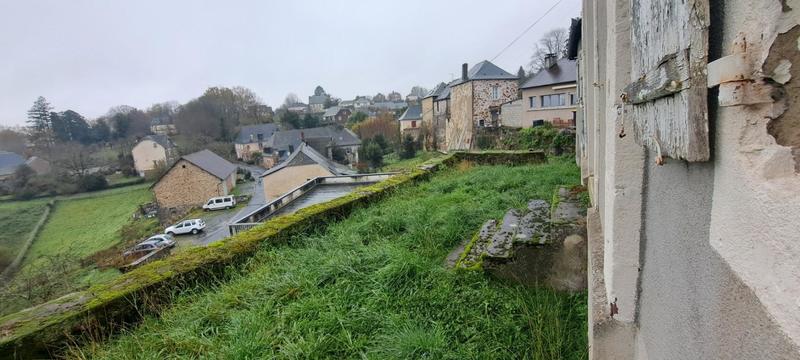 Maison - 310 m² - 6 pièces