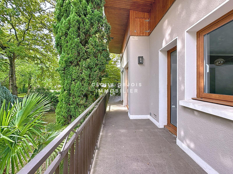 Maison - 122 m² - 6 pièces