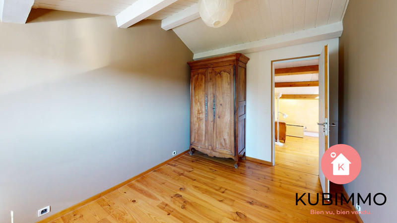 Maison traditionnelle - 189 m² - 6 pièces