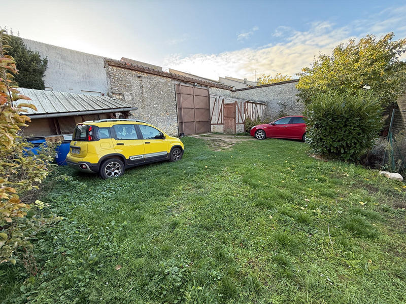 Maison - 161 m² - 8 pièces