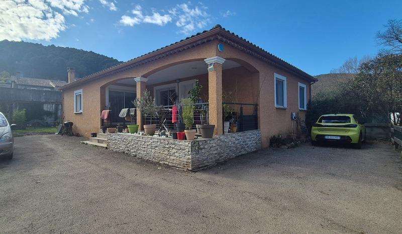 Maison - 115 m² - 4 pièces