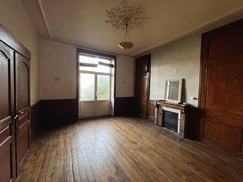 Propriété - 240 m² - 12 pièces