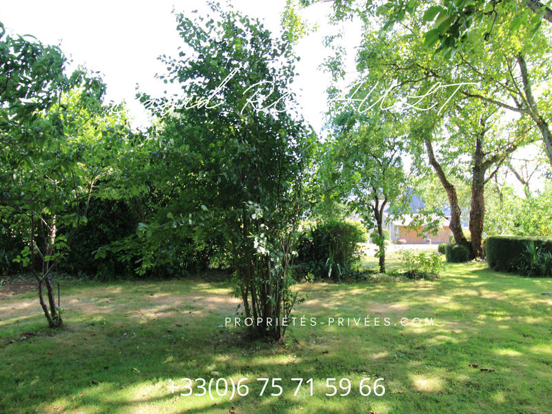 Maison - 210 m² - 8 pièces