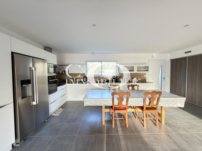 Maison - 120 m² - 5 pièces