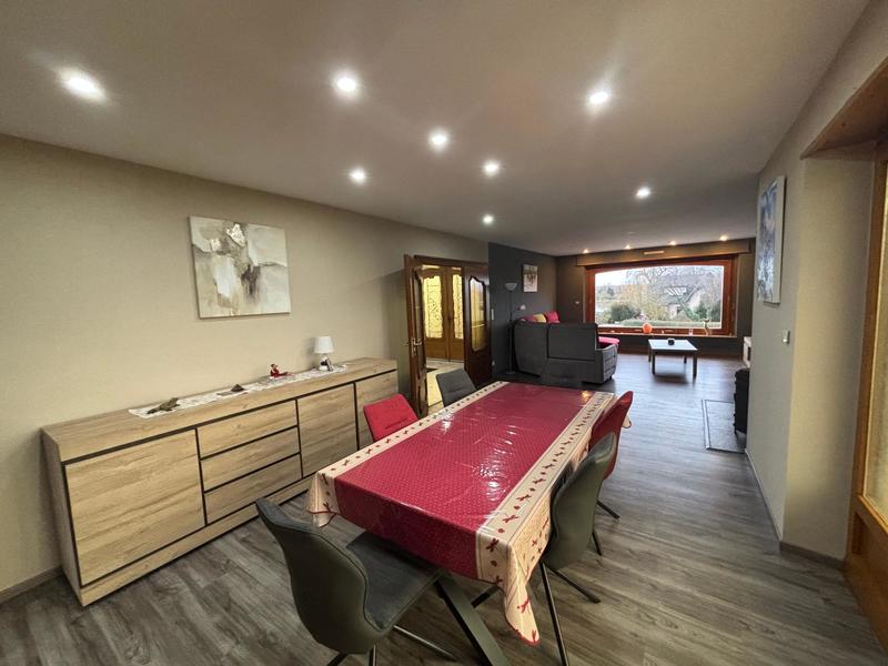 Maison - 256 m² - 7 pièces