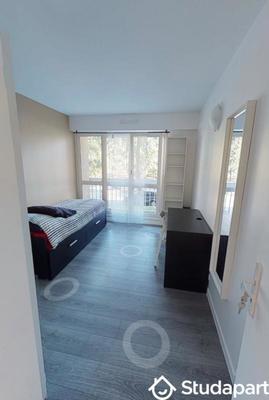 Chambre - 12 m² - 1 pièce