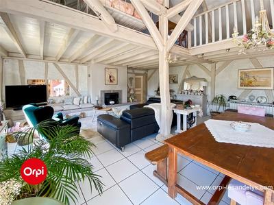 Maison - 159 m² - 7 pièces