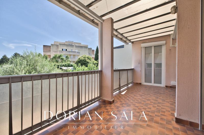 Appartement - 82 m² - 4 pièces