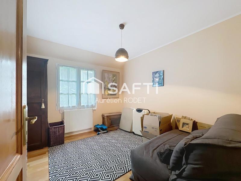 Maison - 153 m² - 9 pièces