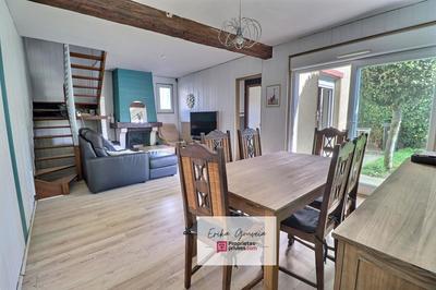 Maison - 84 m² - 4 pièces