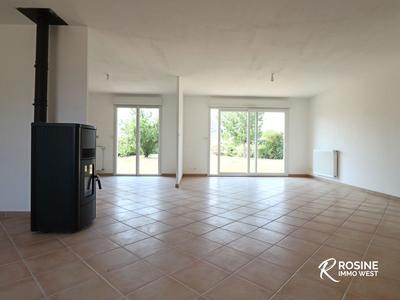 Maison - 99 m² - 5 pièces