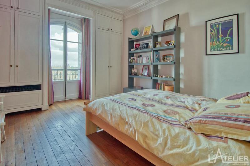 Maison - 195 m² - 9 pièces