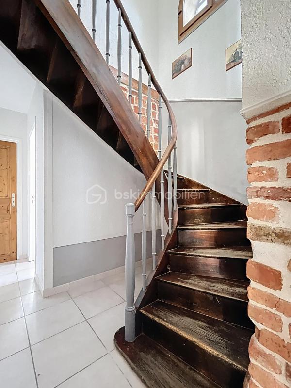 Corps de ferme - 300 m² - 8 pièces