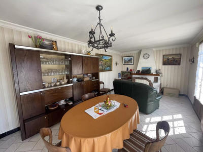 Maison - 102 m² - 4 pièces