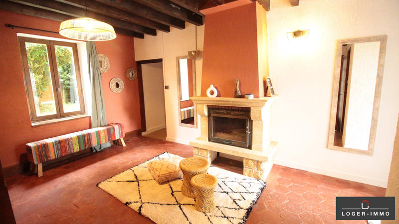 Maison - 302 m² - 9 pièces