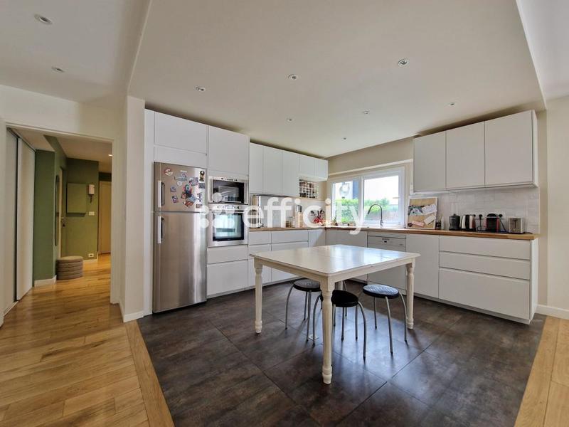 Appartement - 113 m² - 5 pièces