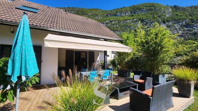 Maison - 111 m² - 6 pièces