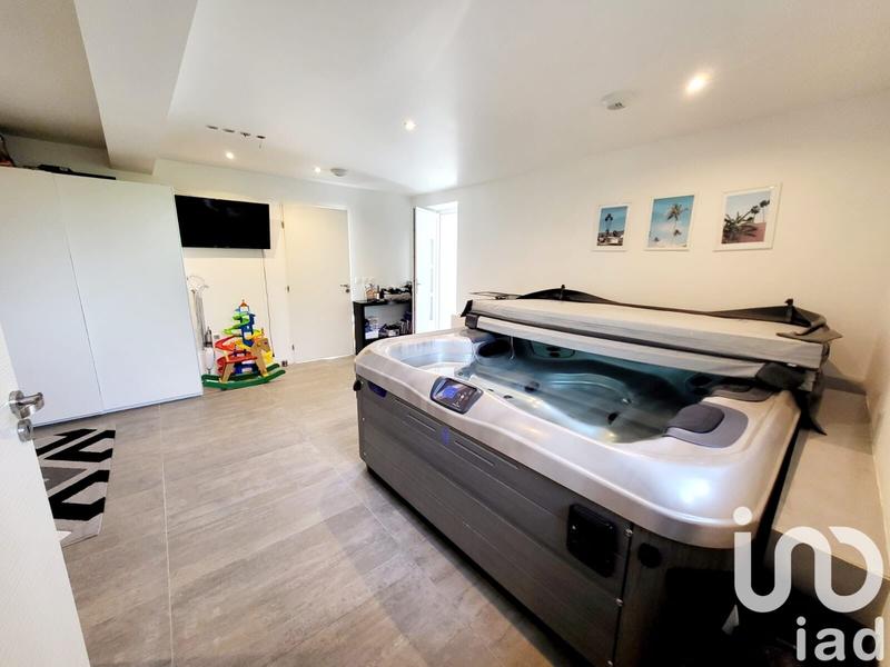 Maison de maîtres - 376 m² - 9 pièces