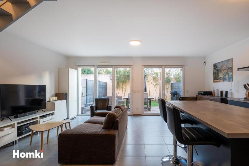 Maison - 90 m² - 5 pièces