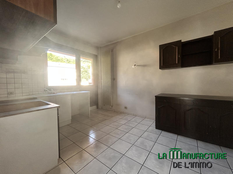 Appartement - 151 m² - 6 pièces