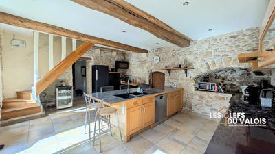 Maison ancienne - 177 m² - 6 pièces