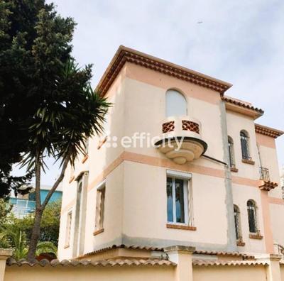 Maison - 226 m² - 9 pièces