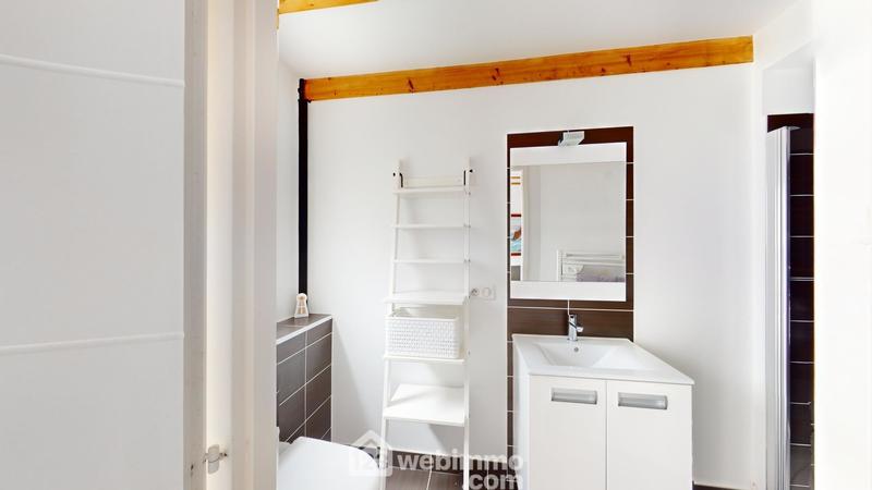 Maison - 177 m² - 7 pièces