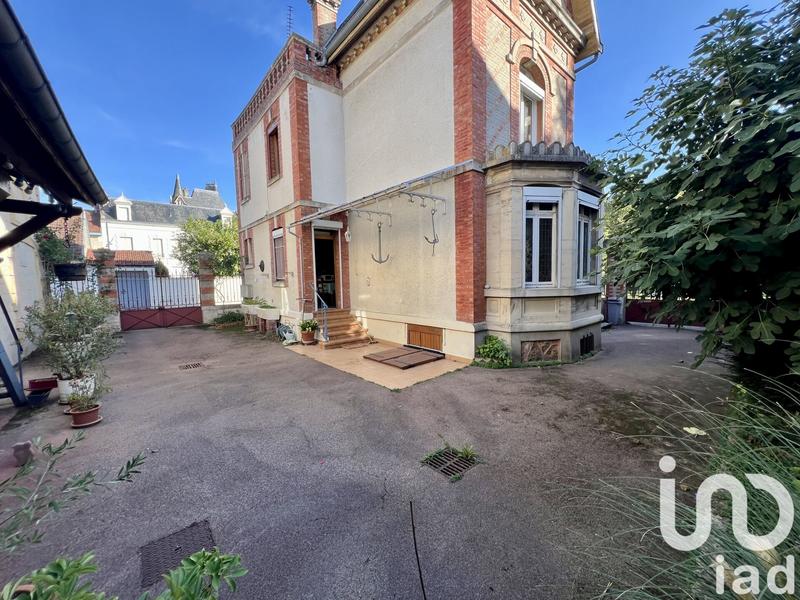 Maison de ville - 191 m² - 7 pièces