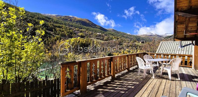 Châlet - 197 m² - 8 pièces