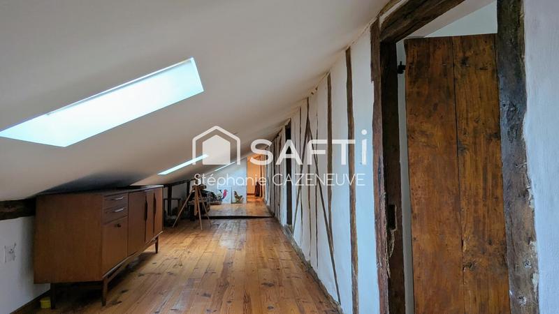 Maison - 233 m² - 9 pièces