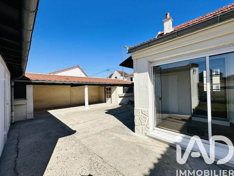 Maison - 105 m² - 5 pièces