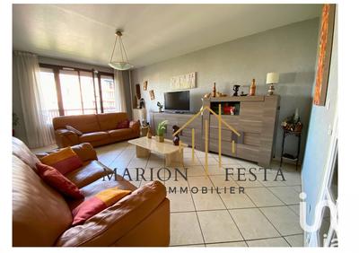 Appartement - 98 m² - 5 pièces